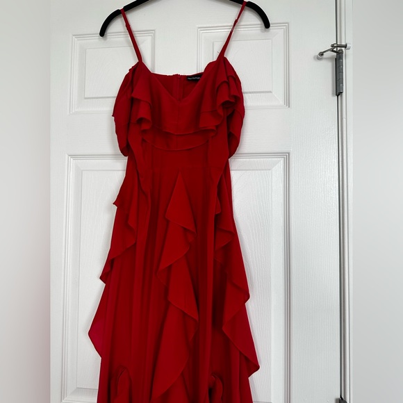 PrettyLittleThings “Hot Mama” Red Ruffled Maxi Dress - Picture 4 of 8